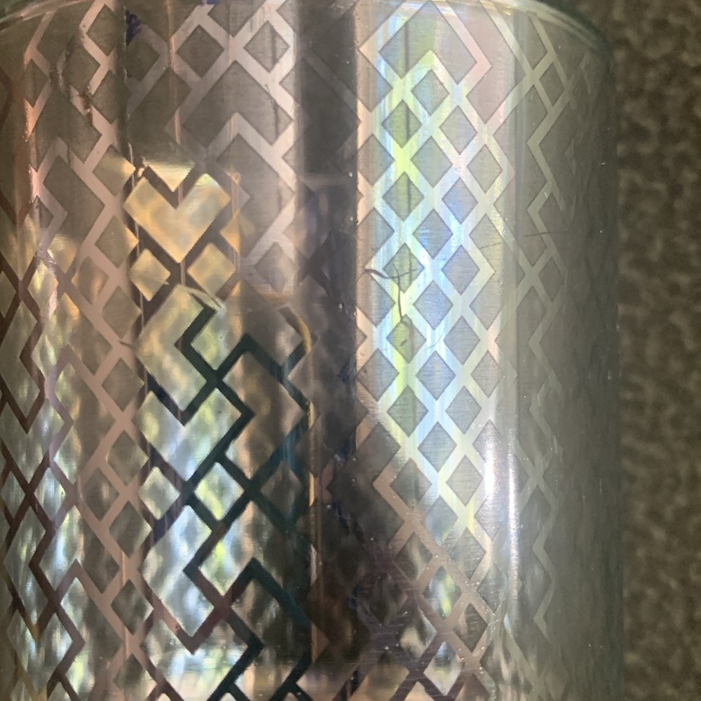 Set of 2 clear glass and silver candle holders. Size approximately 2 1/2” x 3” - Picture 10 of 10
